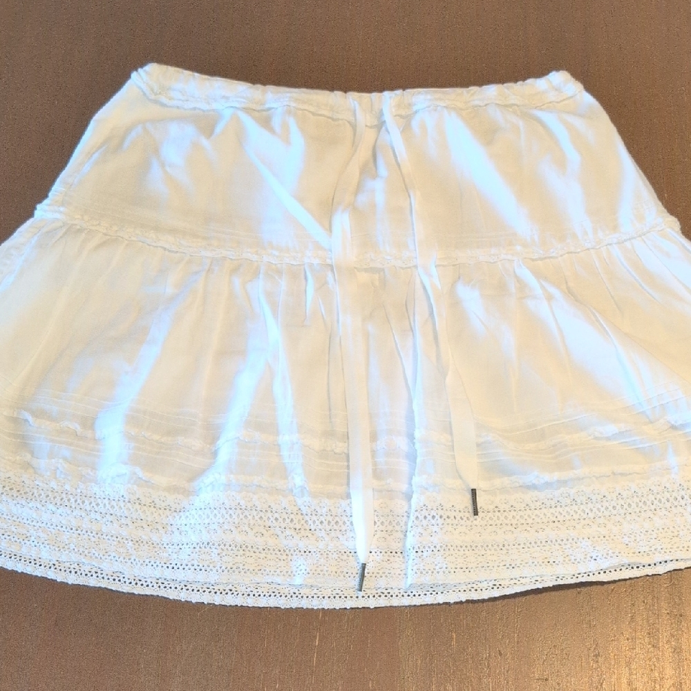 Abercrombie & Fitch white Skirt with Lace Detail